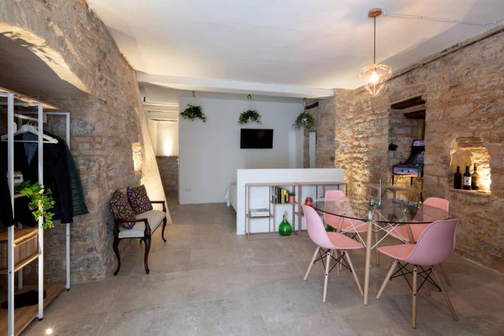 Cornelia Cavern Cosy Studio Apartment In Spello Exterior photo
