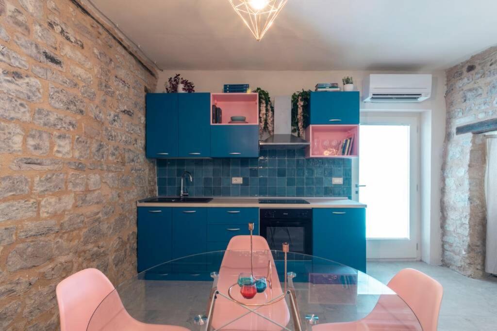 Cornelia Cavern Cosy Studio Apartment In Spello Exterior photo