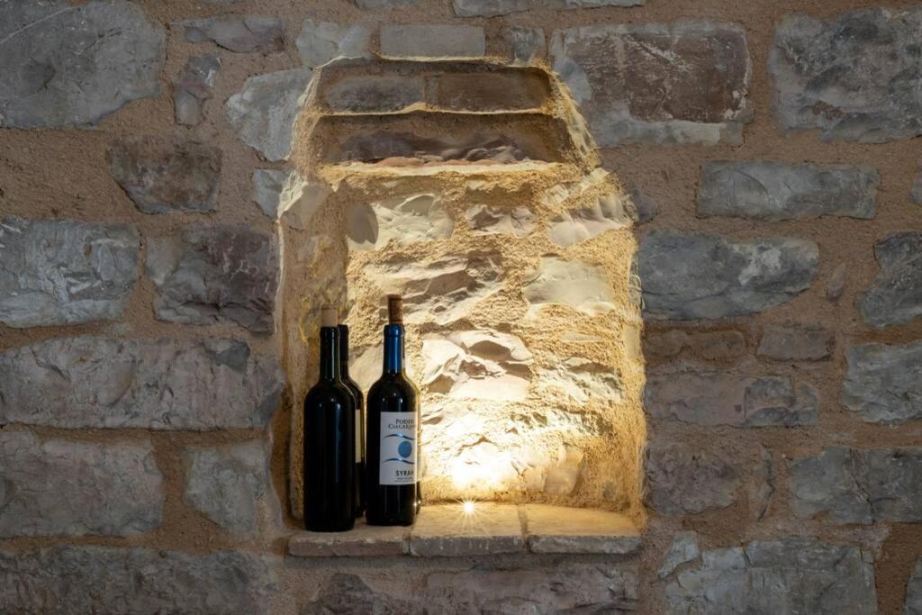 Cornelia Cavern Cosy Studio Apartment In Spello Exterior photo